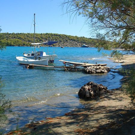 Verdelis Inn Epidaurus Esterno foto