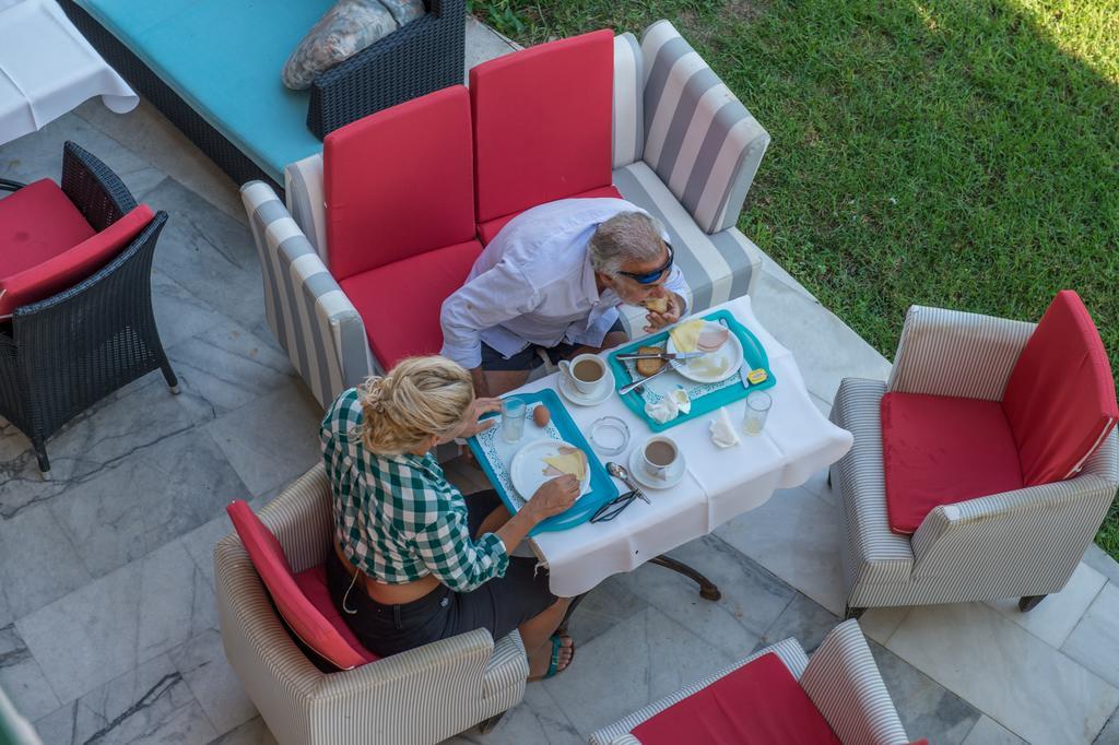 Verdelis Inn Epidaurus Esterno foto