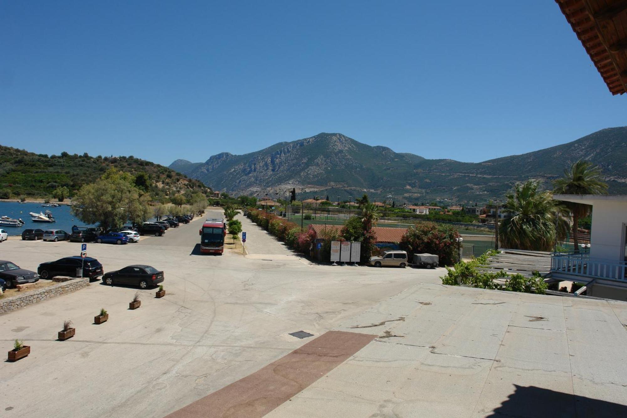 Verdelis Inn Epidaurus Esterno foto